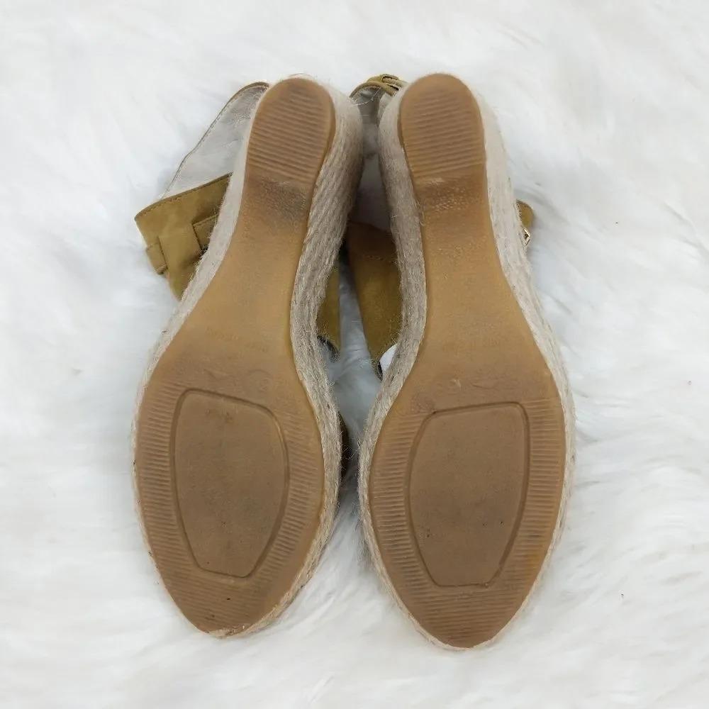 Bettye Muller Women's Size 39 EUR 8.5-9 US Gold Su